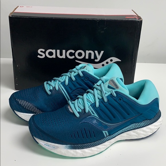 Saucony Shoes - Saucony Hurricane 22 Sneaker size 8.5 Wide
